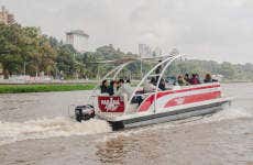 Passeio de barco por Paraná