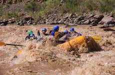 Rafting en el río Mendoza
