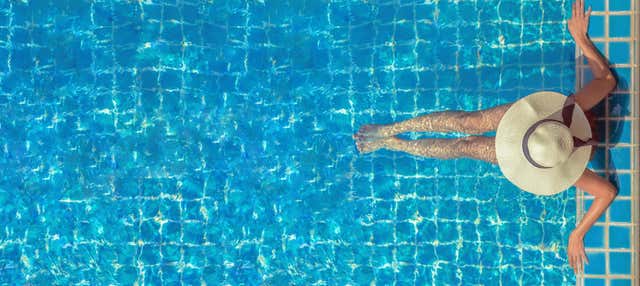 Baños termales de San Gerónimo + Salinas del Bebedero