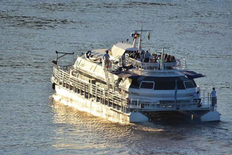 Catamarán para el paseo