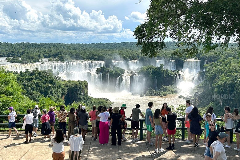 Admiring the Iguacu Falls from the Brazilian side