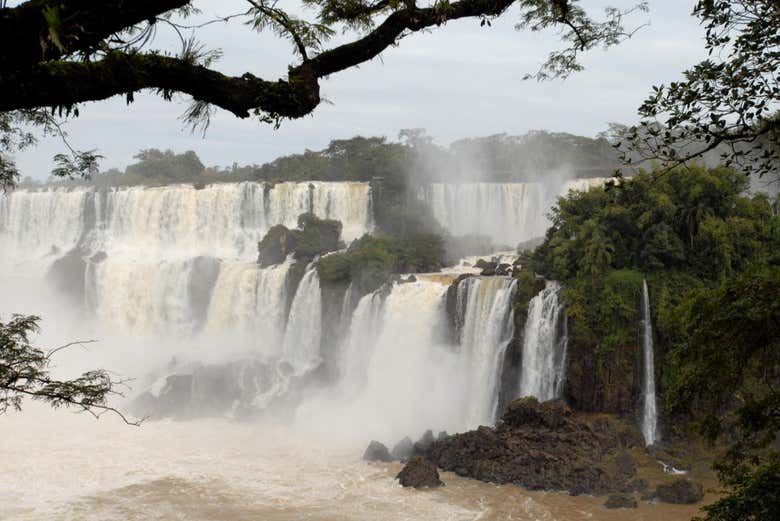 Visit the stunning Iguazu Falls and the Triple Frontier
