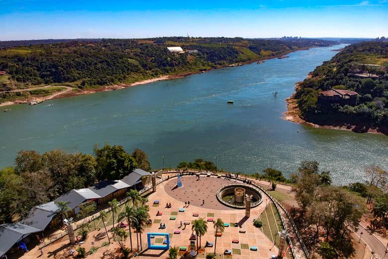Confluencia de los ríos Iguazú y Paraná