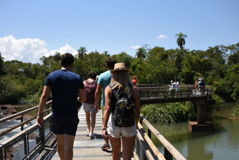 Pasarelas sobre el lado argentino