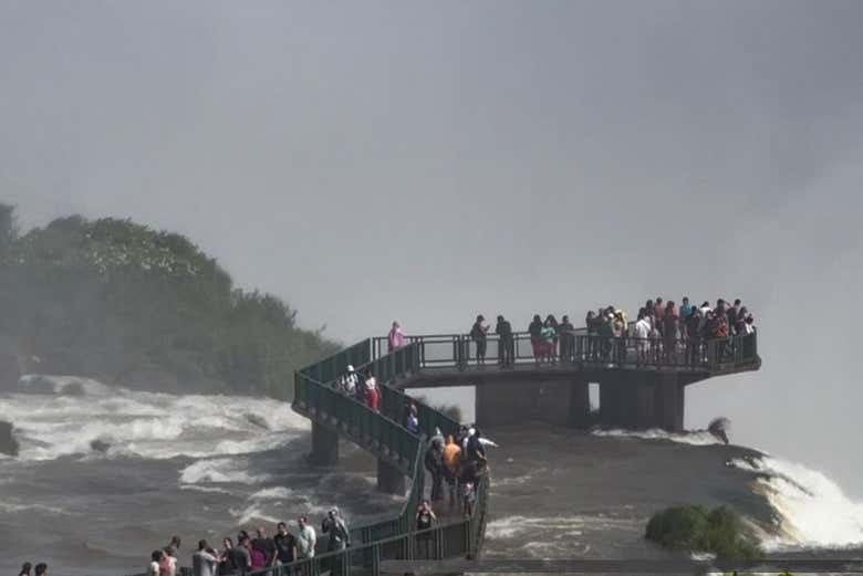 Pasarela del lado brasileño