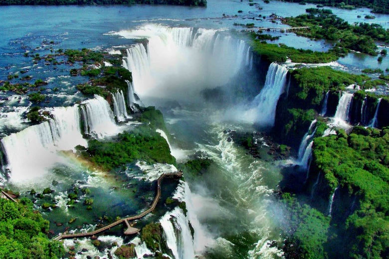 Vista aerea delle cascate di Iguazú
