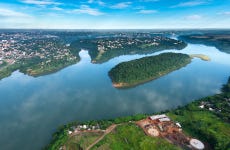 Paseo en barco por los ríos Paraná e Iguazú