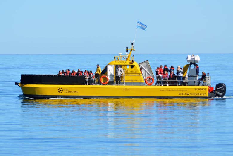 Yellow Submarine sightseeing boat