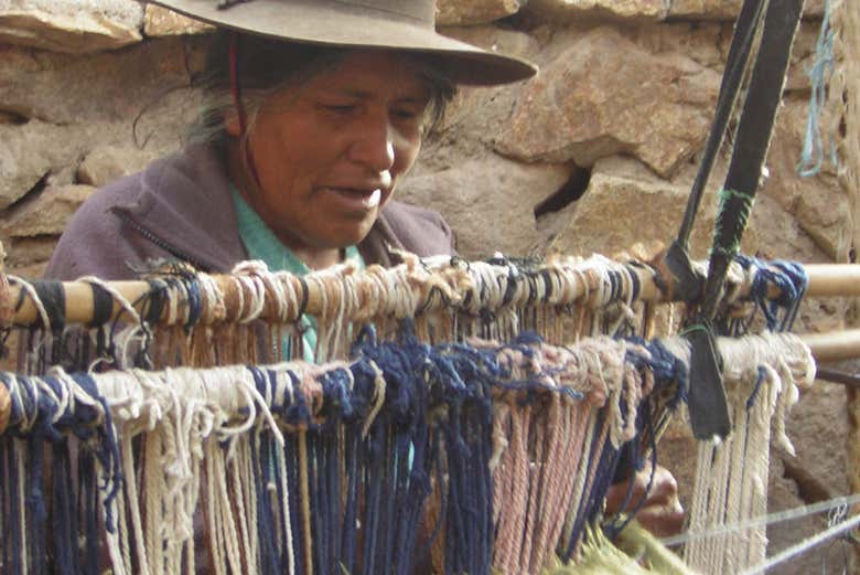 A weaver in Hornaditas