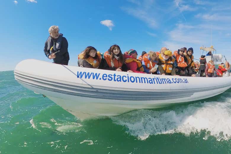 Durante la navegación en la desembocadura del río Chubut