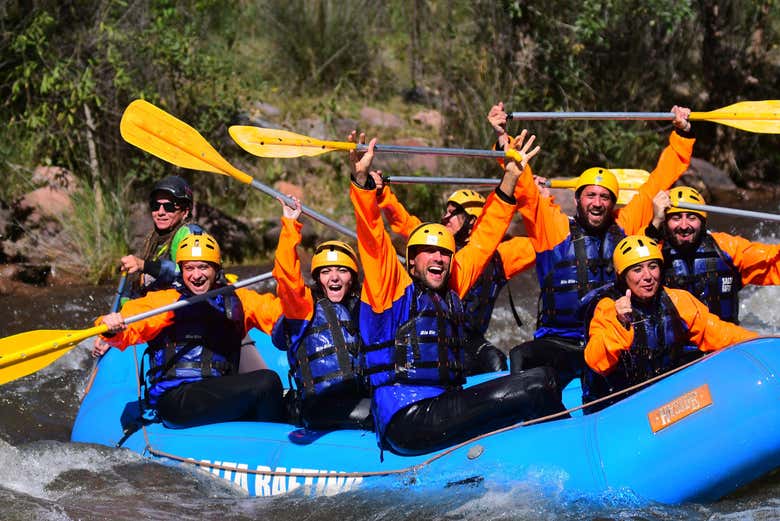 Descenso en rafting por los rápidos del río Juramento