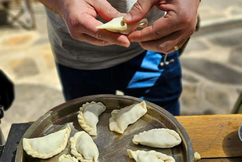 Chiudendo le empanadas