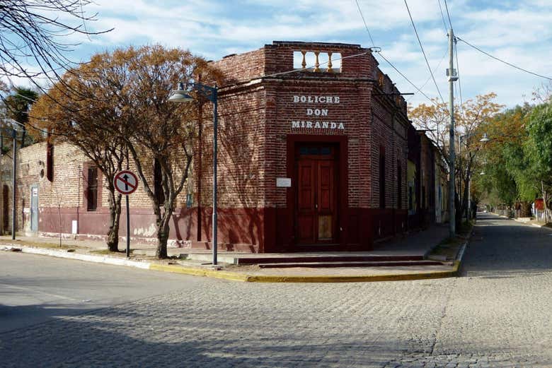 Boliche Don Miranda, na rua Ancha de Villa Mercedes