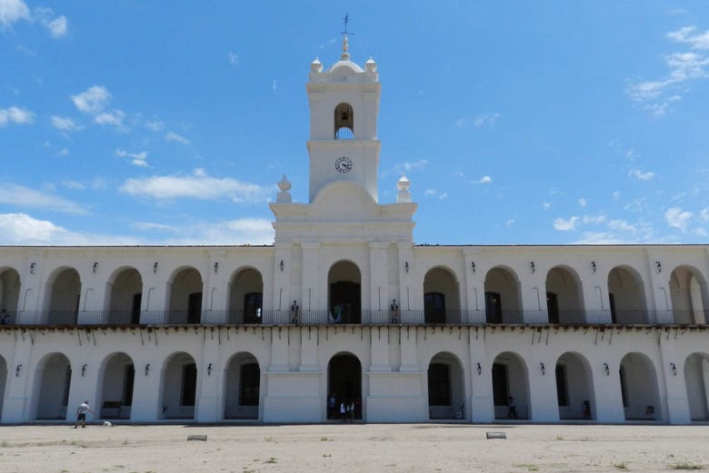 Reproducción del edificio del Cabildo en La Punta
