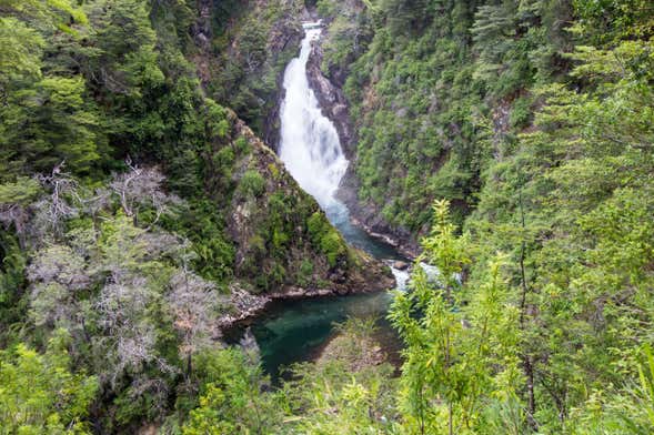 Excursión a Yuco, cascada Chachín y Hua Hum