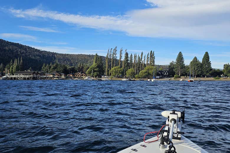 Vistas del Lago Lácar desde la lancha