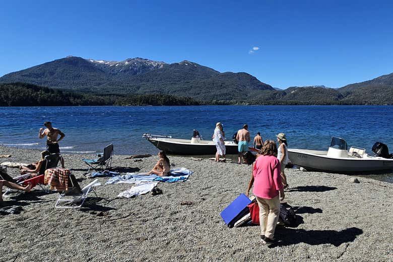 Disfrutando del sol del Lago Lácar