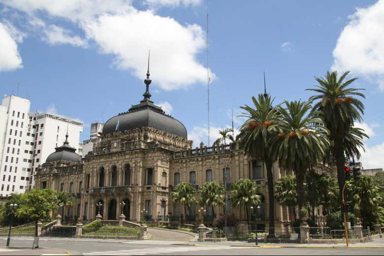 Façade du palais du gouvernement