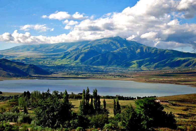 Paisajes del embalse de La Angostura