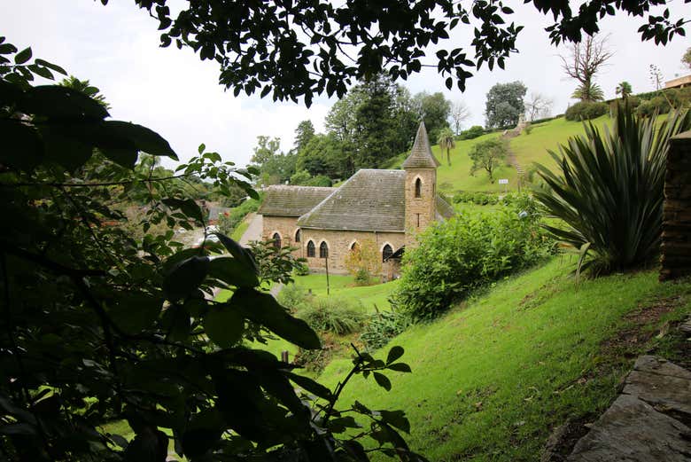 Stroll through the breathtaking little town of Villa Nougués
