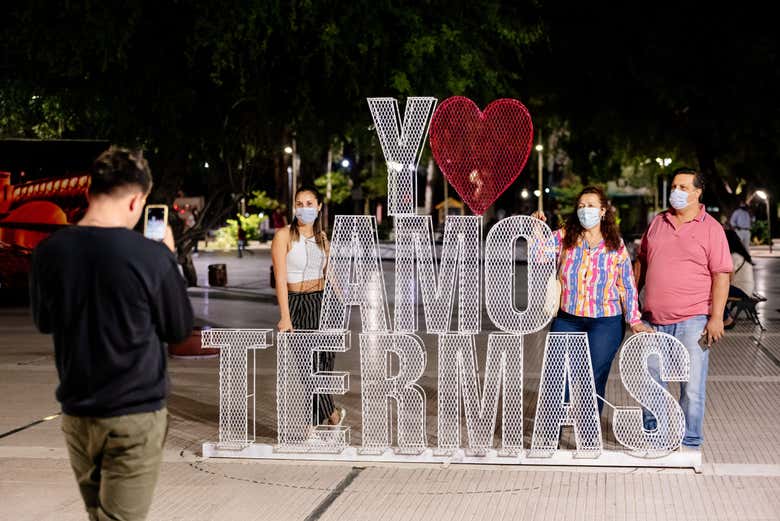 Disfrutando de la visita por Termas de Río Hondo