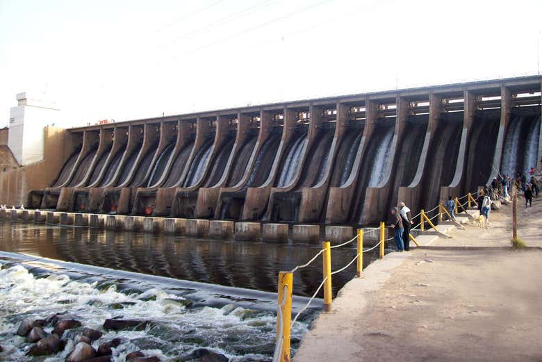 Visitaremos un complejo hidroeléctrico