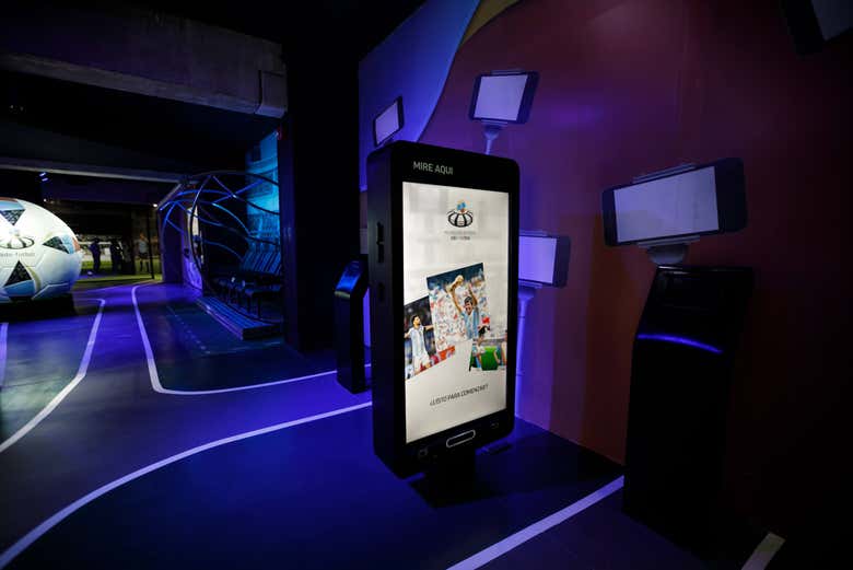 Paneles interactivos del museo