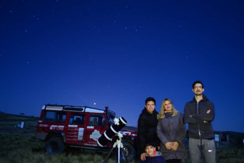 Contemplando el cielo nocturno
