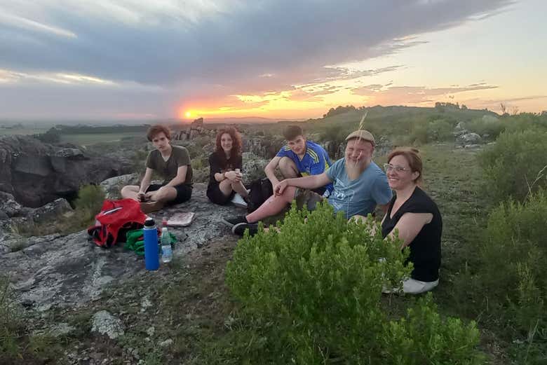 Disfrutando del atardecer desde el cerro Venado