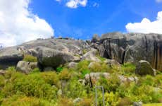 Tour por el cerro de La Movediza