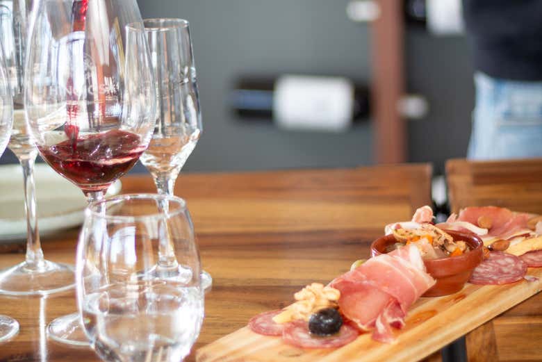 Cada prato será acompanhado por uma variedade de vinhos