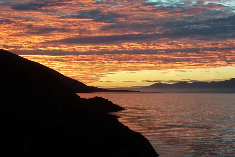 Entardecer sobre o Canal Beagle