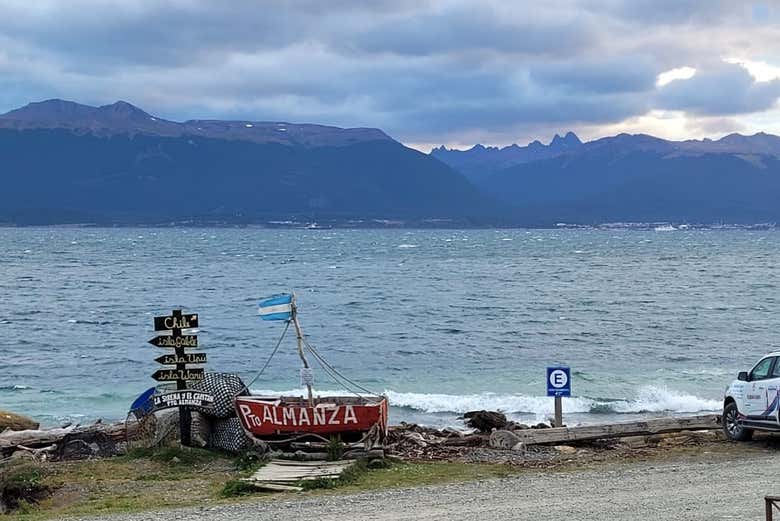 La enorme bahía de Puerto Almanza