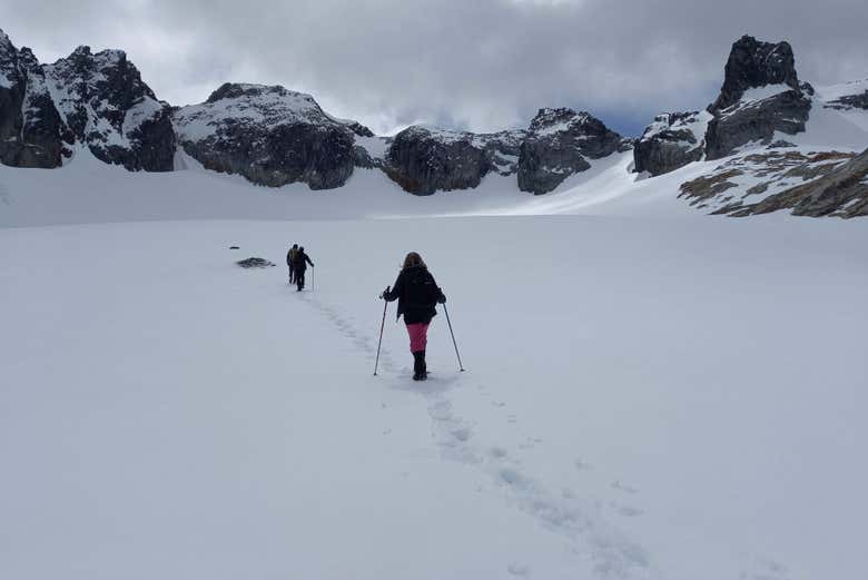 Caminhando pelo glaciar Ojo del Albino