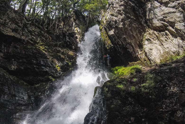 Desfrutando das paisagens do Véu da Noiva