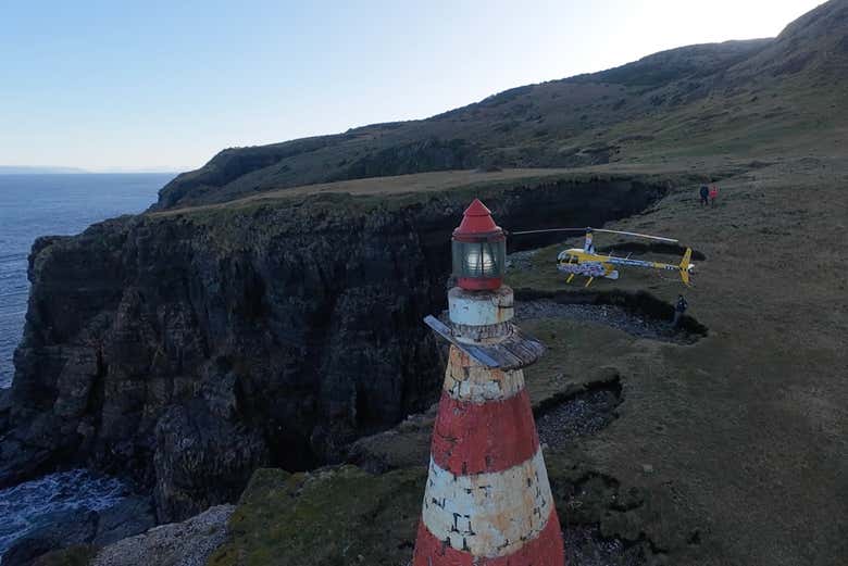 Vista sudoeste do farol Cabo San Pío