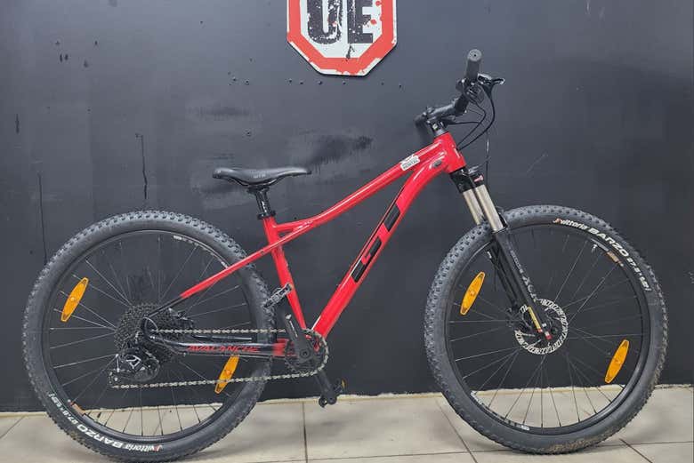 Hop on your bike and set off!