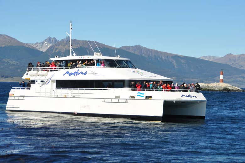 Navegando por el Canal Beagle