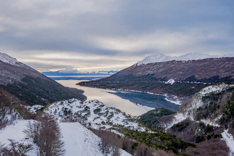 Panorámica del lago Escondido