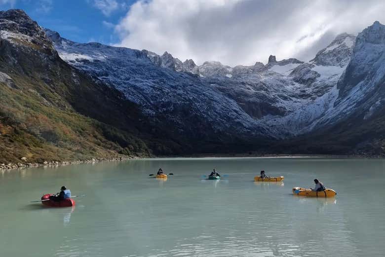 Pratiquez le packrafting dans la Laguna Esmeralda