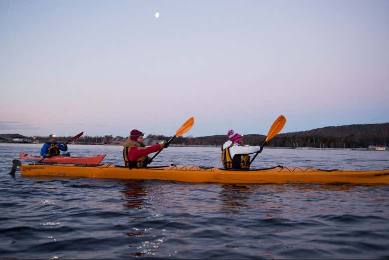 Remaréis por el Lago Escondido al atardecer
