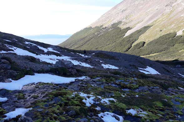 Trilha pelo glaciar Martial