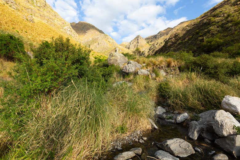 Recorreremos los preciosos senderos de la sierra