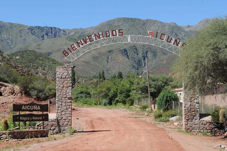 Visitaremos o pitoresco povoado de Aicuña