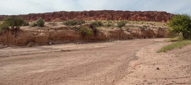 Trek dans la Cité perdue ou le Canyon de l'arc-en-ciel