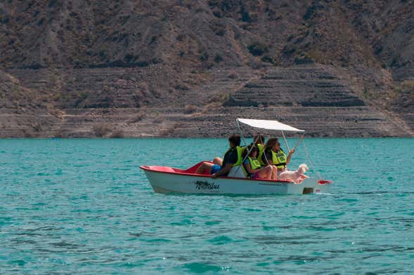 Alquiler de barca a pedales en el Dique Punta Negra