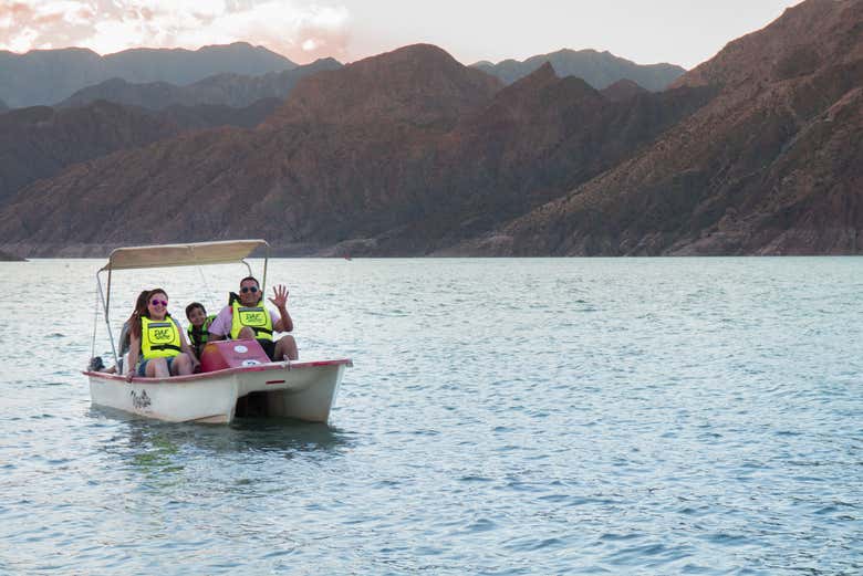 Barca a pedales en el embalse Dique Punta Negra