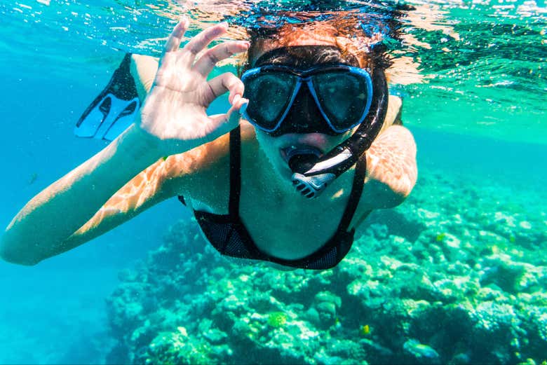 Praticando snorkel em Punta Negra
