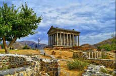 Excursión a Garni y el monasterio de Geghard