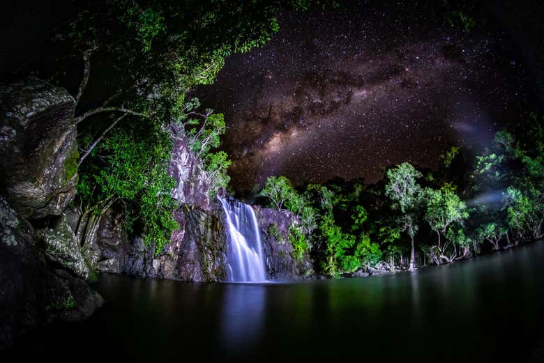 Cachoeira Cedar Creek à noite